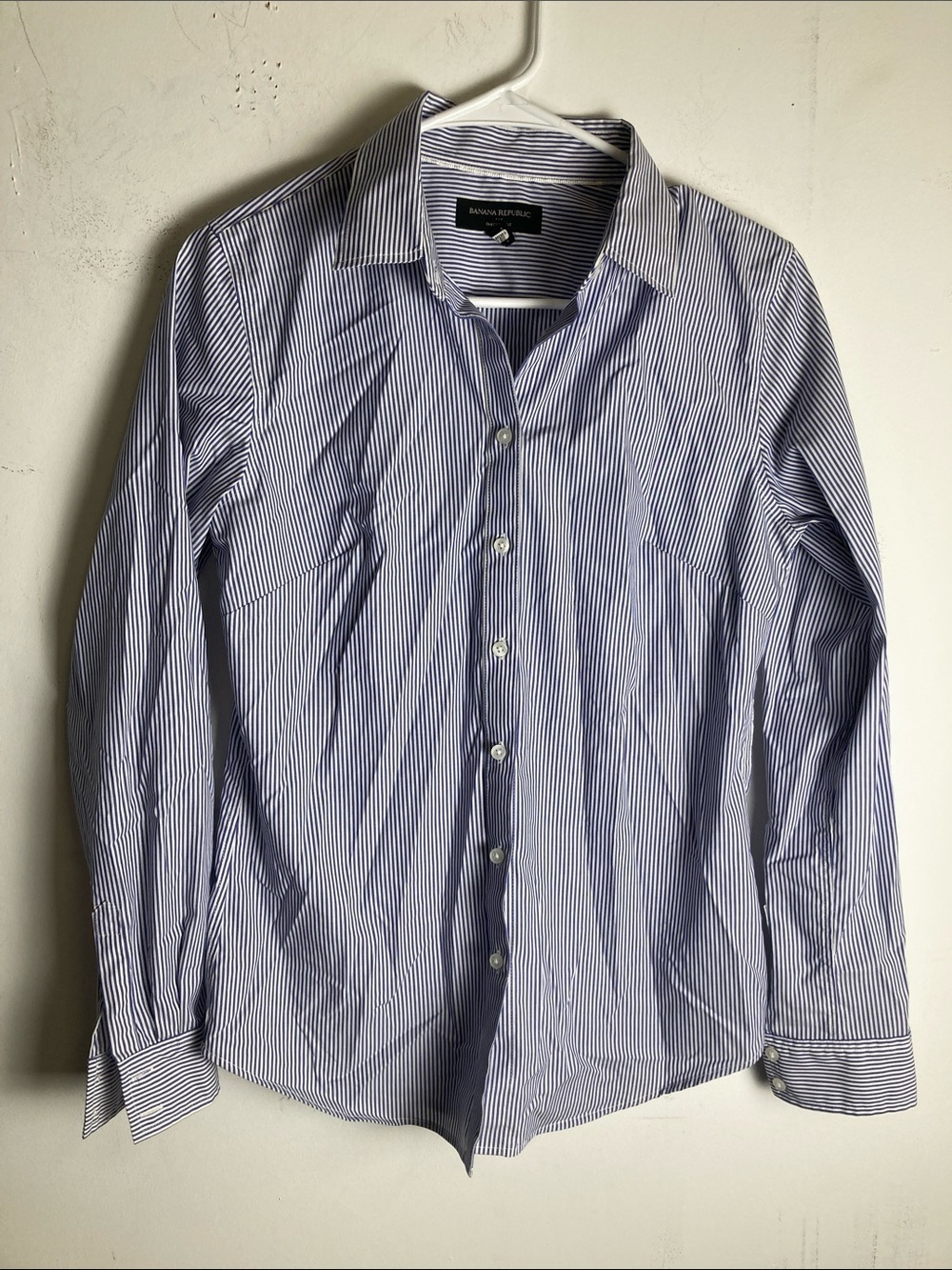 Banana Republic Men's Blue and White Pinstripe Dress Shirt